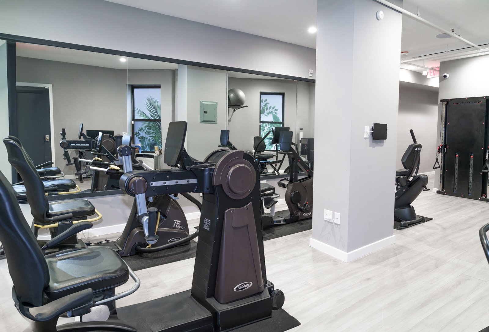 Upper Extremity Therapy